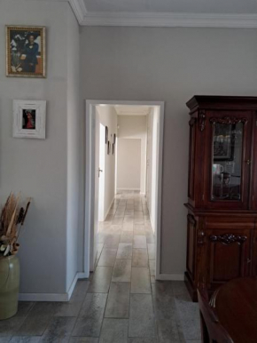 15 Kameeldoring 2-bedroomed self-catering unit, Clubview